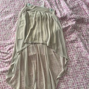 Size small high low skirt